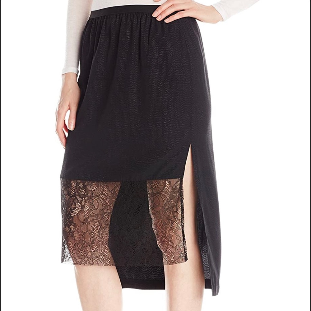 BCBGeneration Women’s Lace Hem Skirt Small